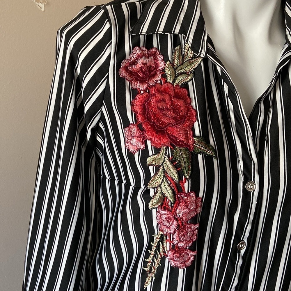 Mlle Gabrielle Women’s Black & White Striped Button Down Shirt Tunic Size Small - Picture 3 of 5
